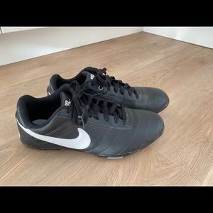Nike leather shoes